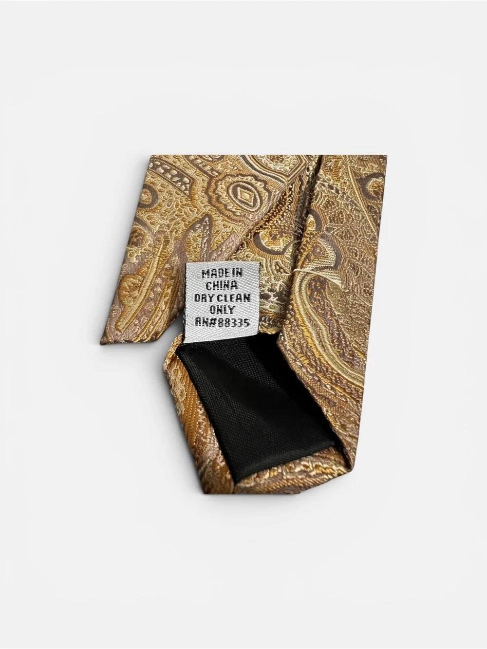 Sean John Fine Tailoring 100% Silk Yellow/Gold Paisley Necktie